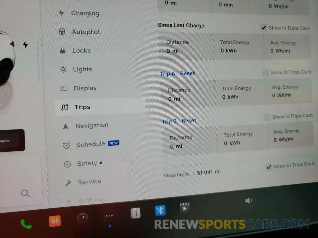 9 Photograph of a damaged car 7SAYGDEF5NF536876 TESLA MODEL Y 2022