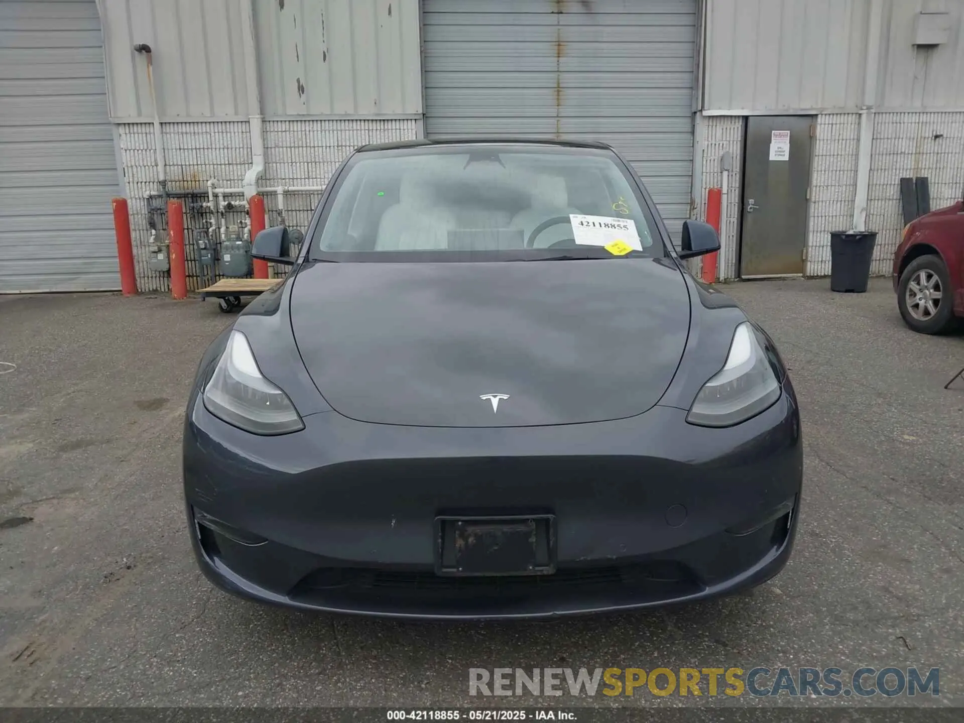 12 Photograph of a damaged car 7SAYGDEF5NF544542 TESLA MODEL Y 2022