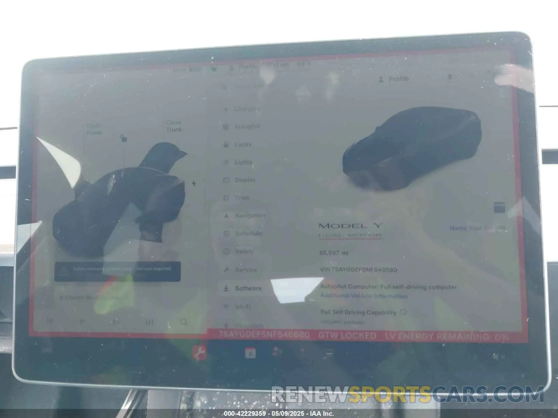 17 Photograph of a damaged car 7SAYGDEF5NF546680 TESLA MODEL Y 2022
