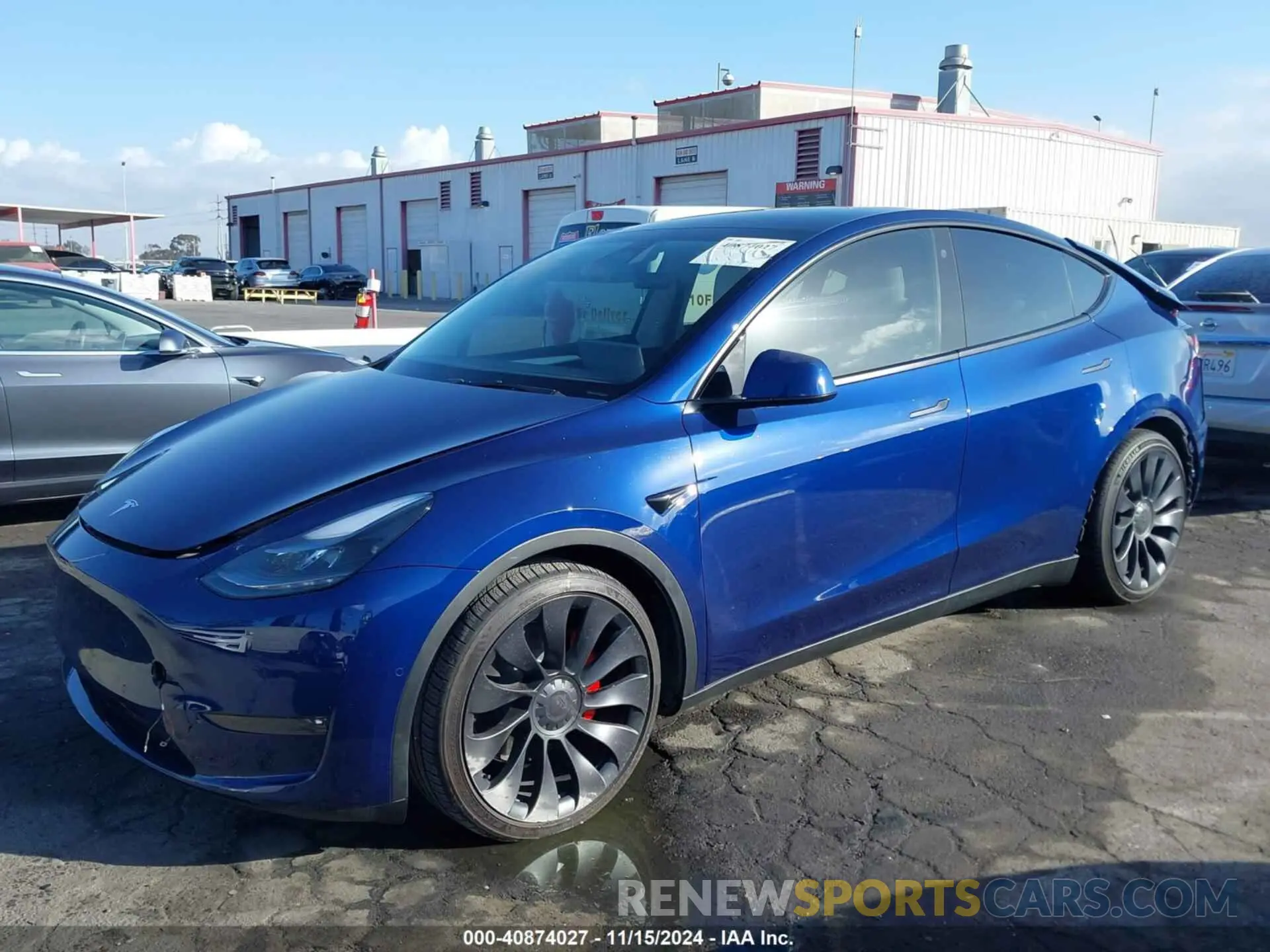 15 Photograph of a damaged car 7SAYGDEF5NF559607 TESLA MODEL Y 2022