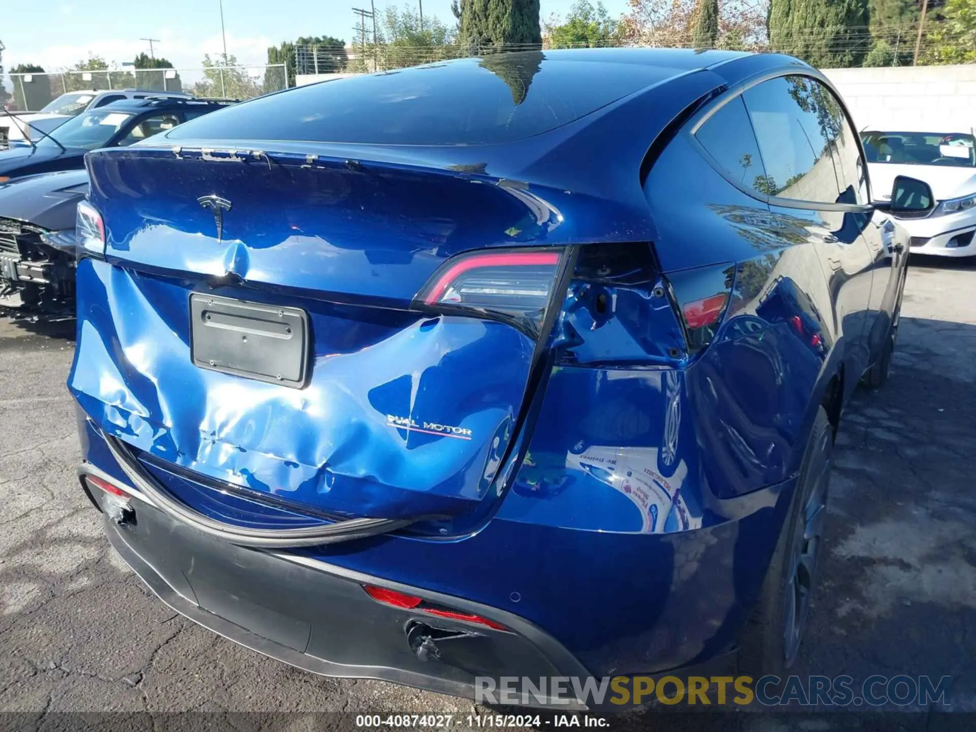 6 Photograph of a damaged car 7SAYGDEF5NF559607 TESLA MODEL Y 2022