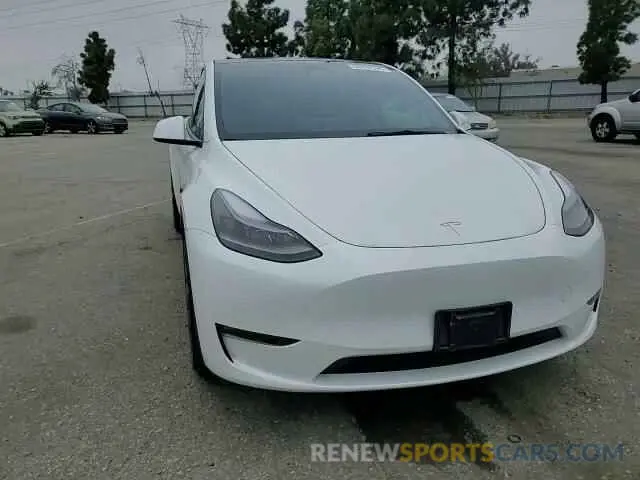 10 Photograph of a damaged car 7SAYGDEF5NF567688 TESLA MODEL Y 2022