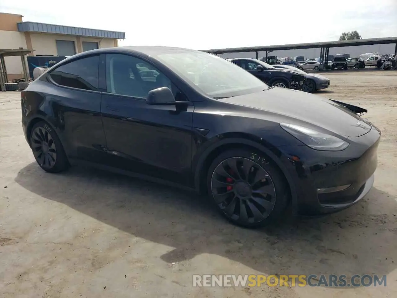 4 Photograph of a damaged car 7SAYGDEF5NF574821 TESLA MODEL Y 2022