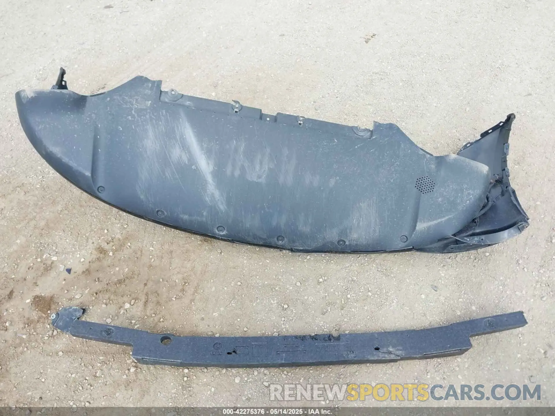 12 Photograph of a damaged car 7SAYGDEF6NF320695 TESLA MODEL Y 2022