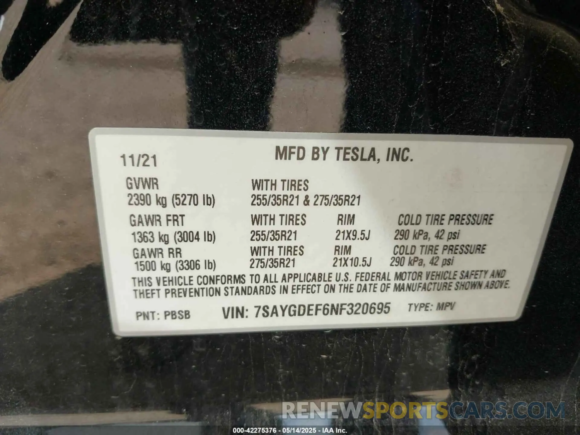 9 Photograph of a damaged car 7SAYGDEF6NF320695 TESLA MODEL Y 2022