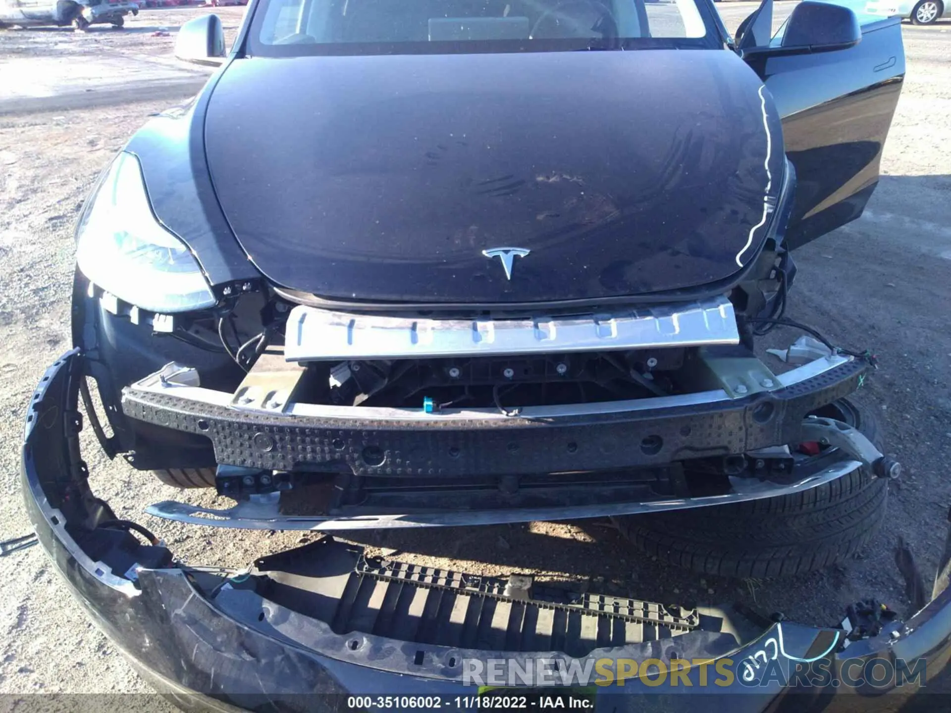 10 Photograph of a damaged car 7SAYGDEF6NF327078 TESLA MODEL Y 2022