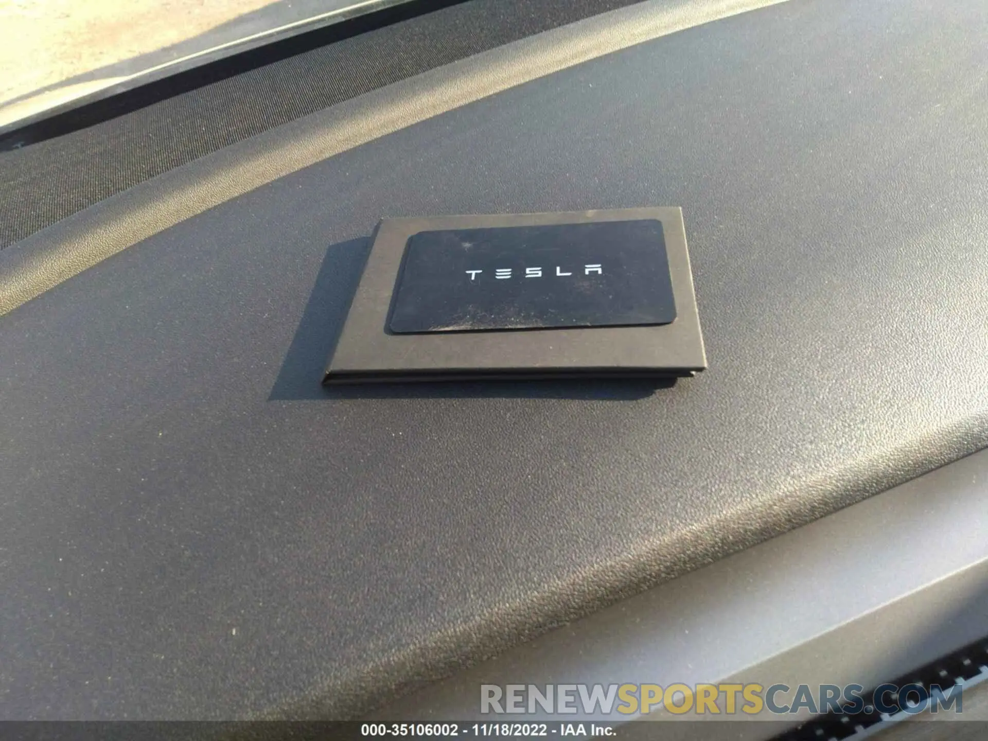 11 Photograph of a damaged car 7SAYGDEF6NF327078 TESLA MODEL Y 2022