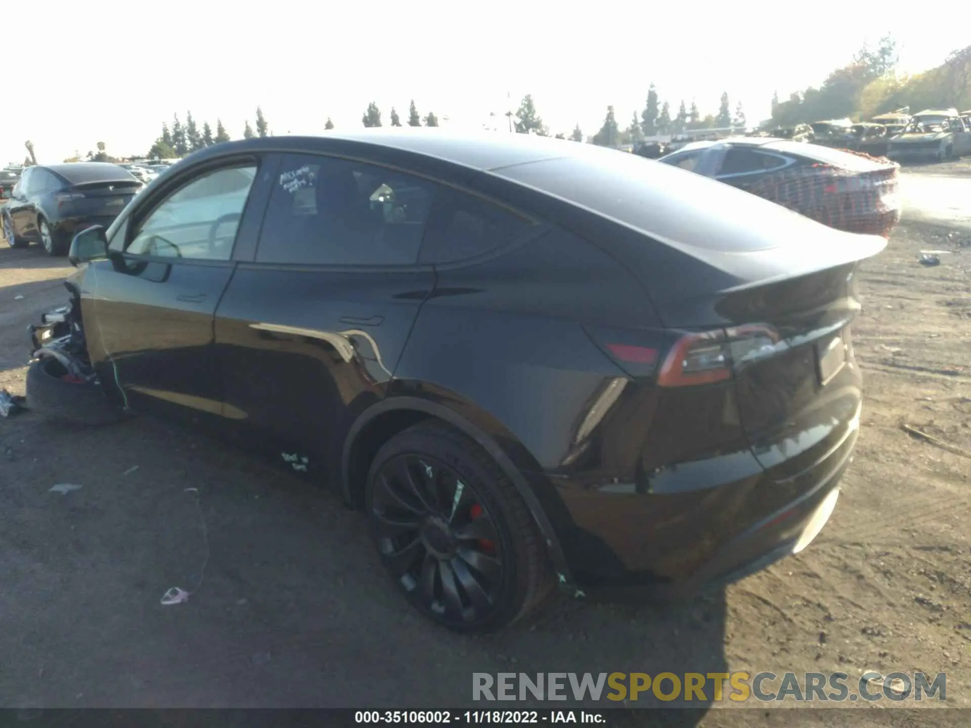 3 Photograph of a damaged car 7SAYGDEF6NF327078 TESLA MODEL Y 2022