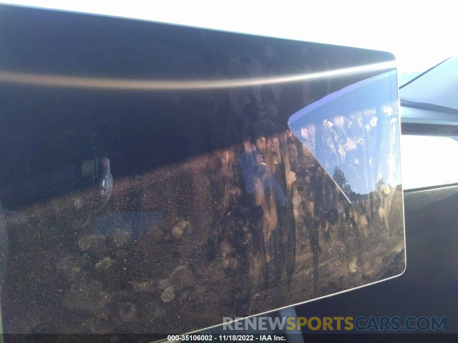 7 Photograph of a damaged car 7SAYGDEF6NF327078 TESLA MODEL Y 2022