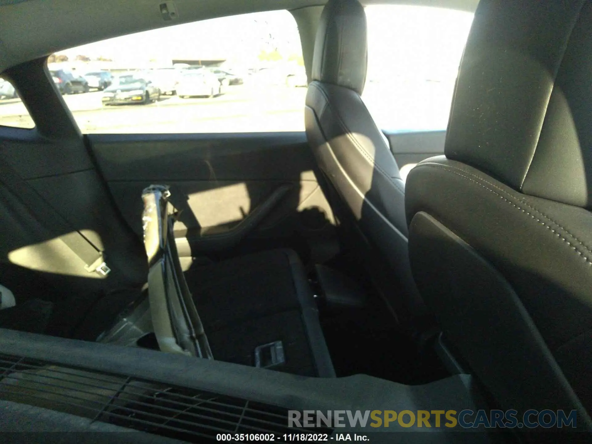 8 Photograph of a damaged car 7SAYGDEF6NF327078 TESLA MODEL Y 2022