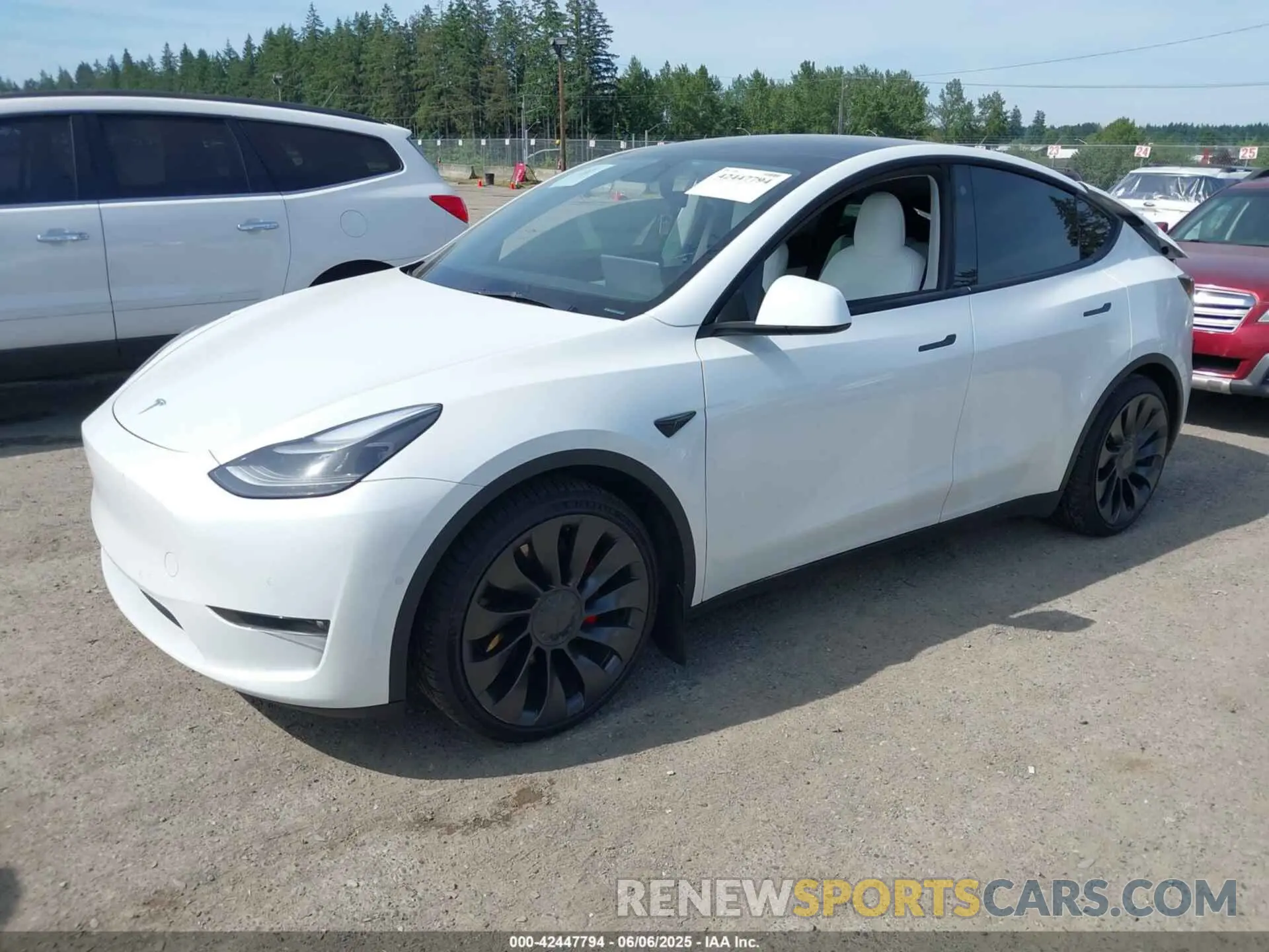 2 Photograph of a damaged car 7SAYGDEF6NF340932 TESLA MODEL Y 2022