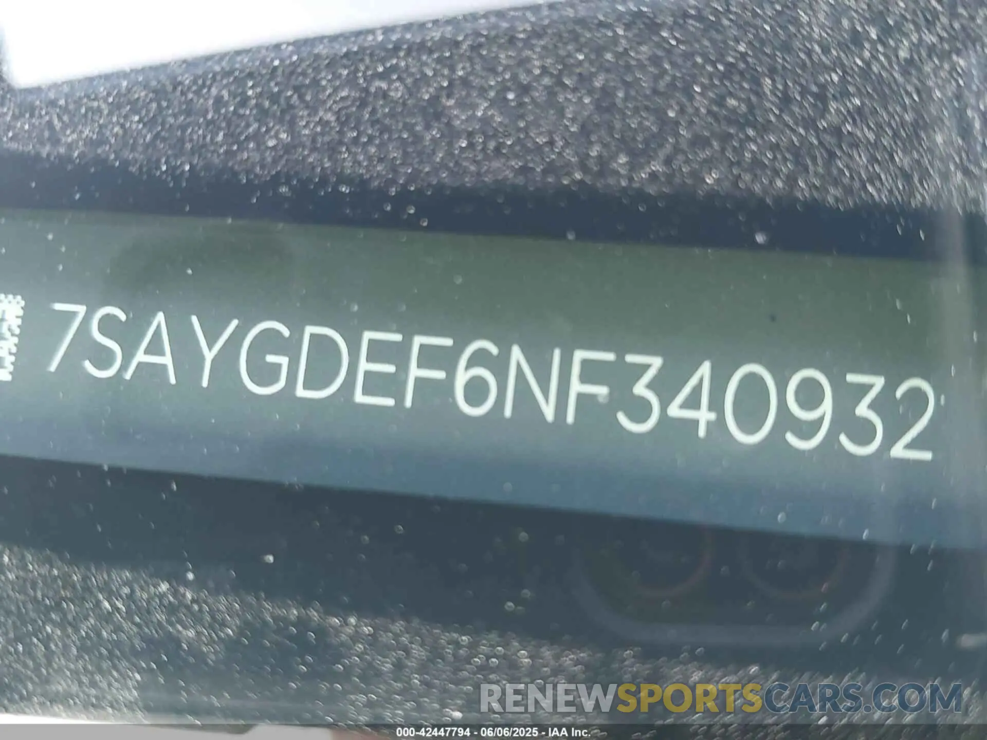 22 Photograph of a damaged car 7SAYGDEF6NF340932 TESLA MODEL Y 2022