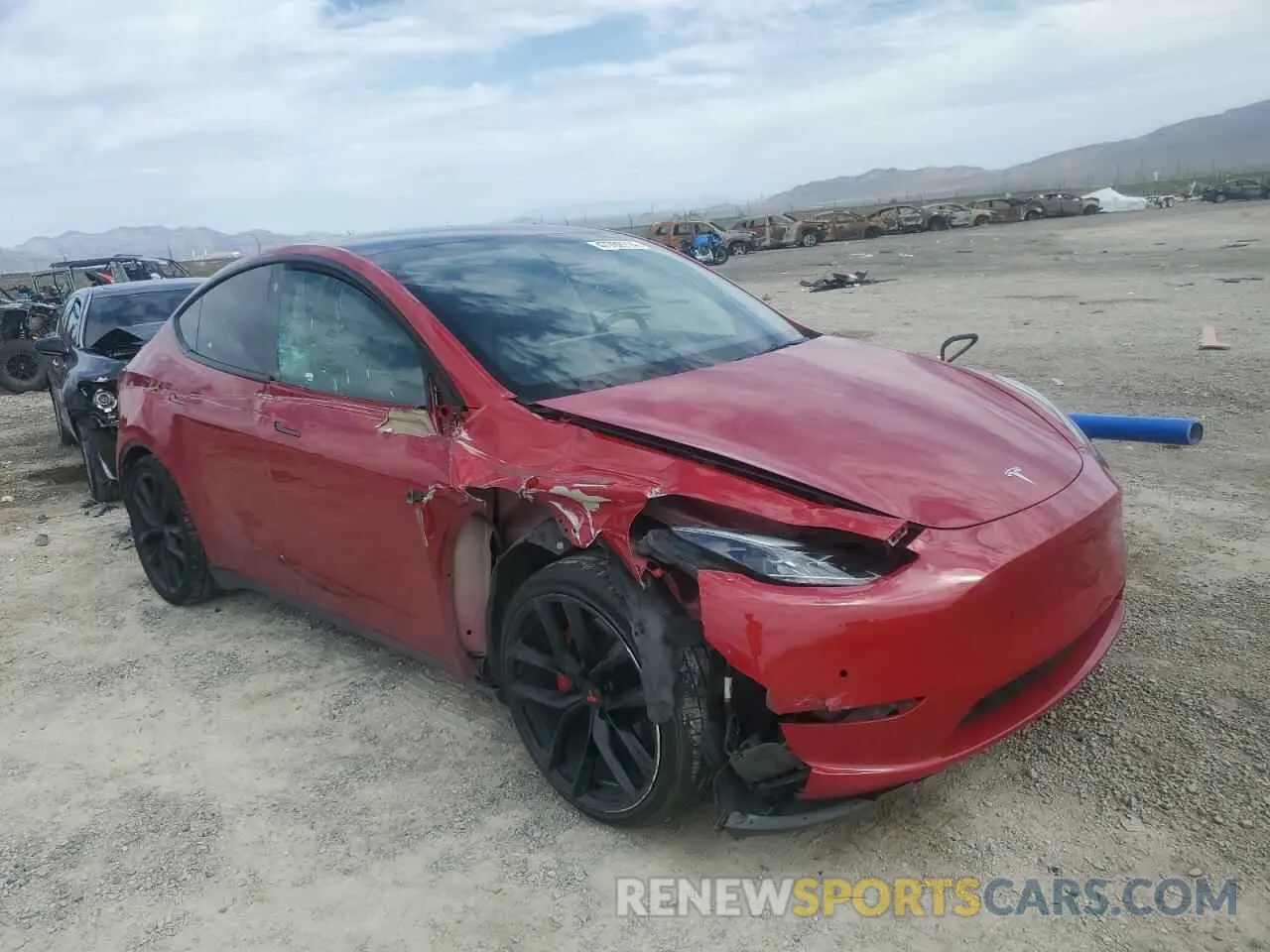 4 Photograph of a damaged car 7SAYGDEF6NF345323 TESLA MODEL Y 2022
