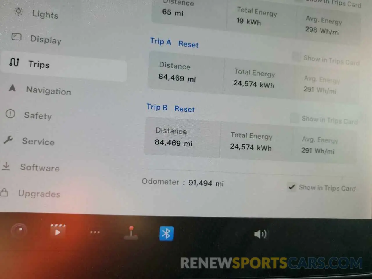 9 Photograph of a damaged car 7SAYGDEF6NF345323 TESLA MODEL Y 2022