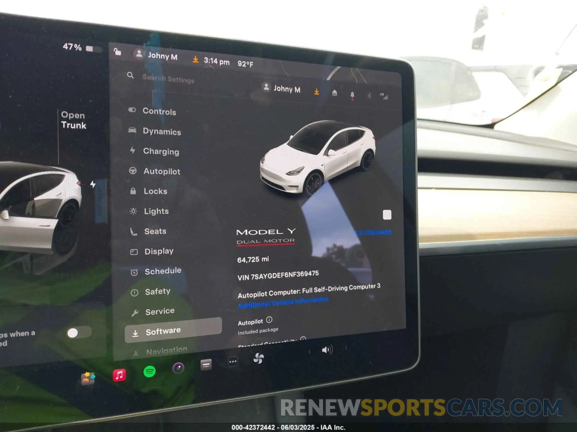 15 Photograph of a damaged car 7SAYGDEF6NF369475 TESLA MODEL Y 2022