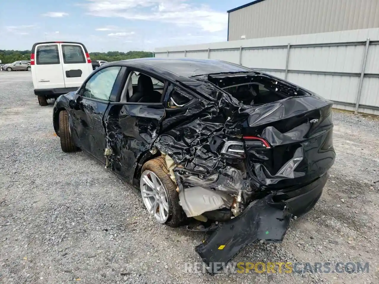 3 Photograph of a damaged car 7SAYGDEF6NF372778 TESLA MODEL Y 2022