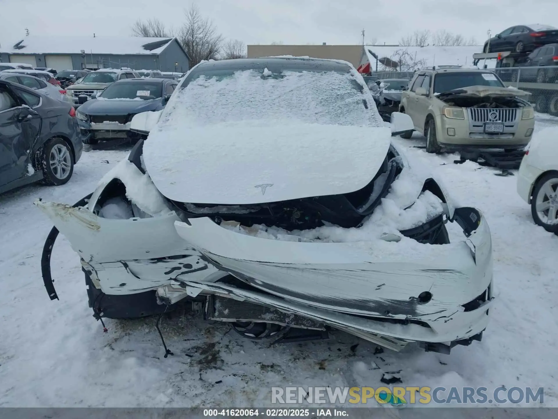 11 Photograph of a damaged car 7SAYGDEF6NF383893 TESLA MODEL Y 2022