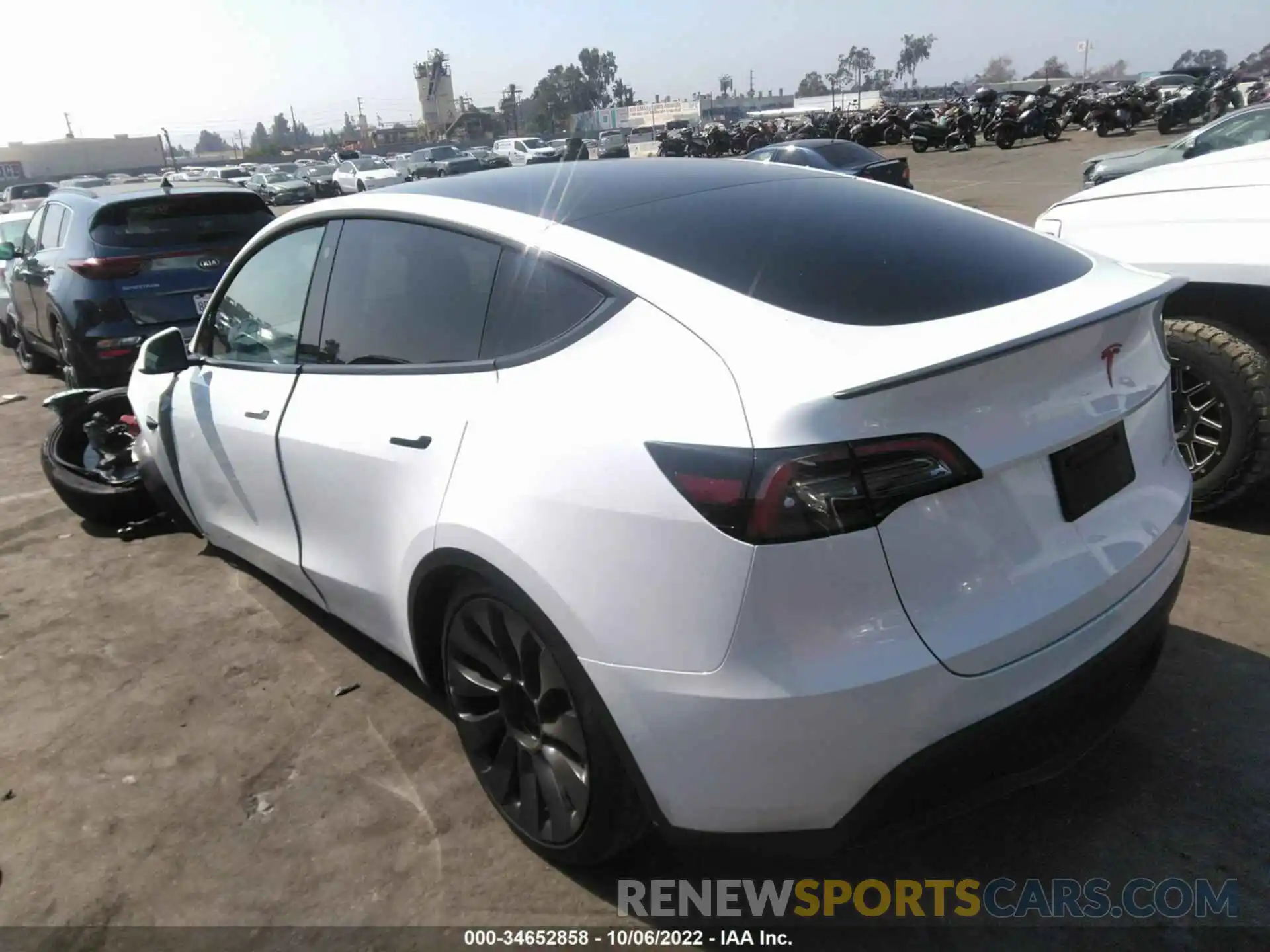 3 Photograph of a damaged car 7SAYGDEF6NF398264 TESLA MODEL Y 2022