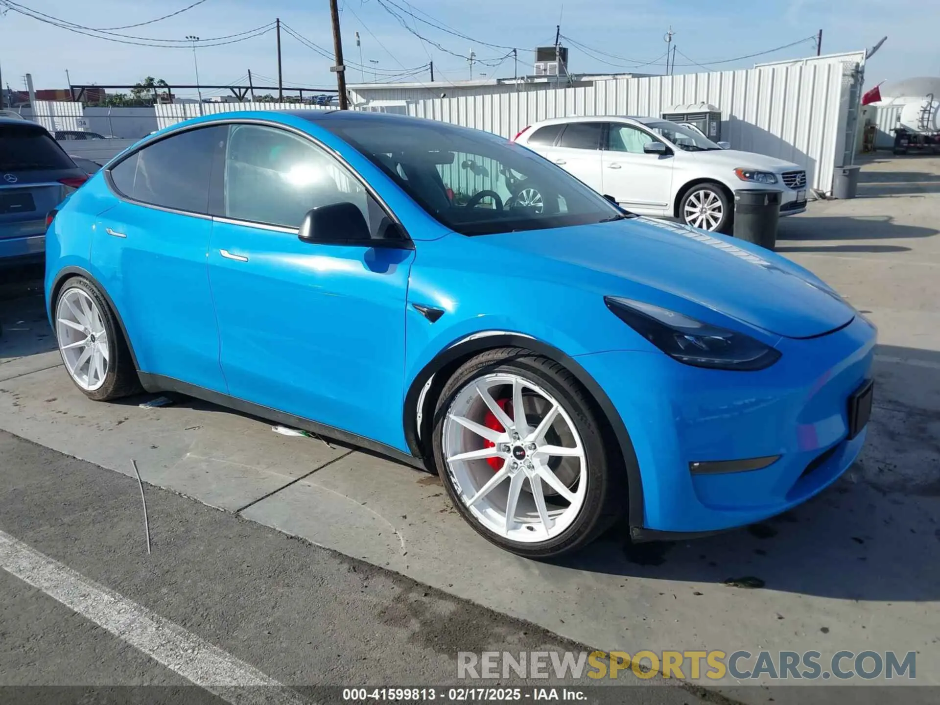 1 Photograph of a damaged car 7SAYGDEF6NF406766 TESLA MODEL Y 2022