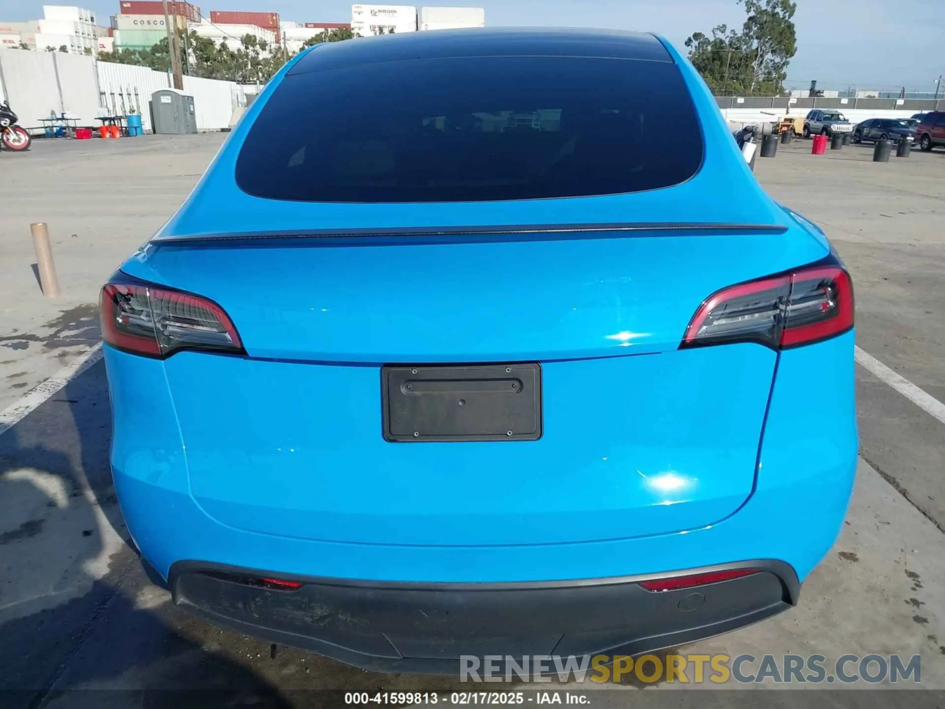 15 Photograph of a damaged car 7SAYGDEF6NF406766 TESLA MODEL Y 2022