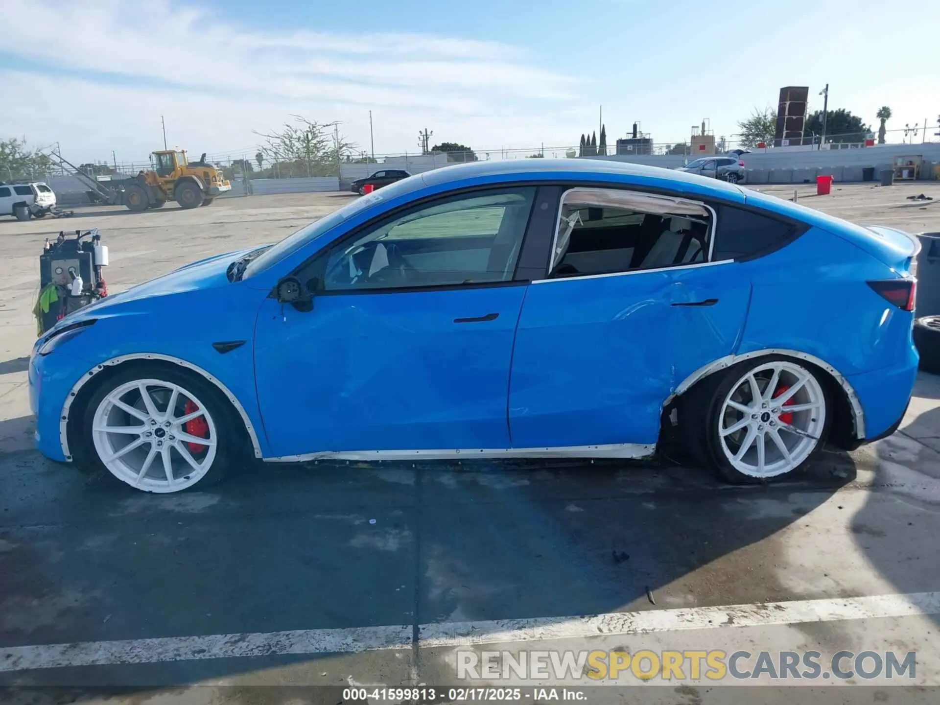 6 Photograph of a damaged car 7SAYGDEF6NF406766 TESLA MODEL Y 2022