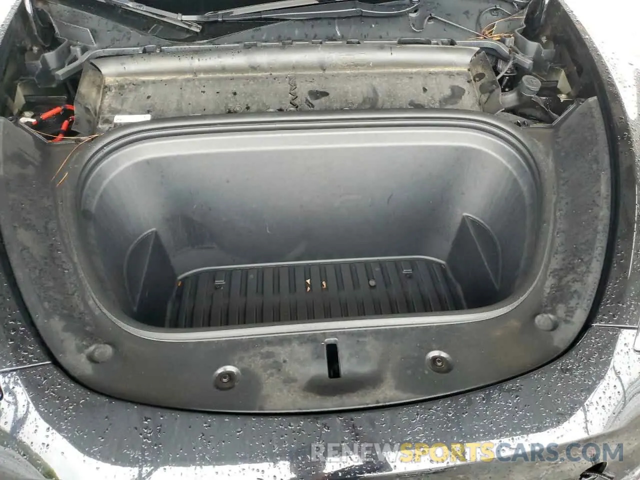 11 Photograph of a damaged car 7SAYGDEF6NF416441 TESLA MODEL Y 2022