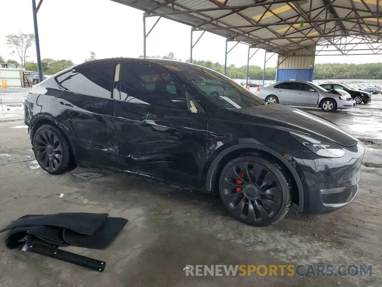 4 Photograph of a damaged car 7SAYGDEF6NF416441 TESLA MODEL Y 2022