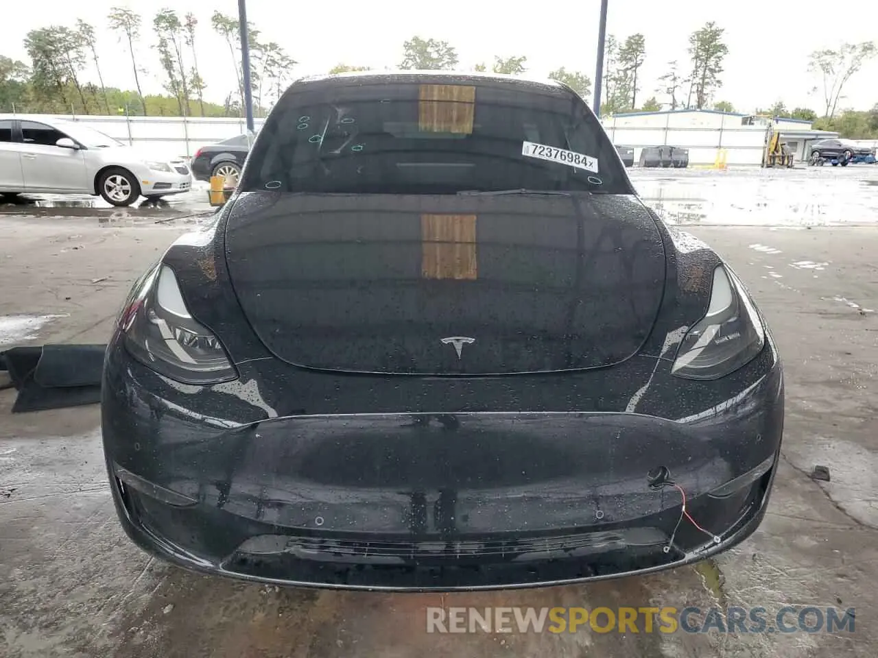 5 Photograph of a damaged car 7SAYGDEF6NF416441 TESLA MODEL Y 2022