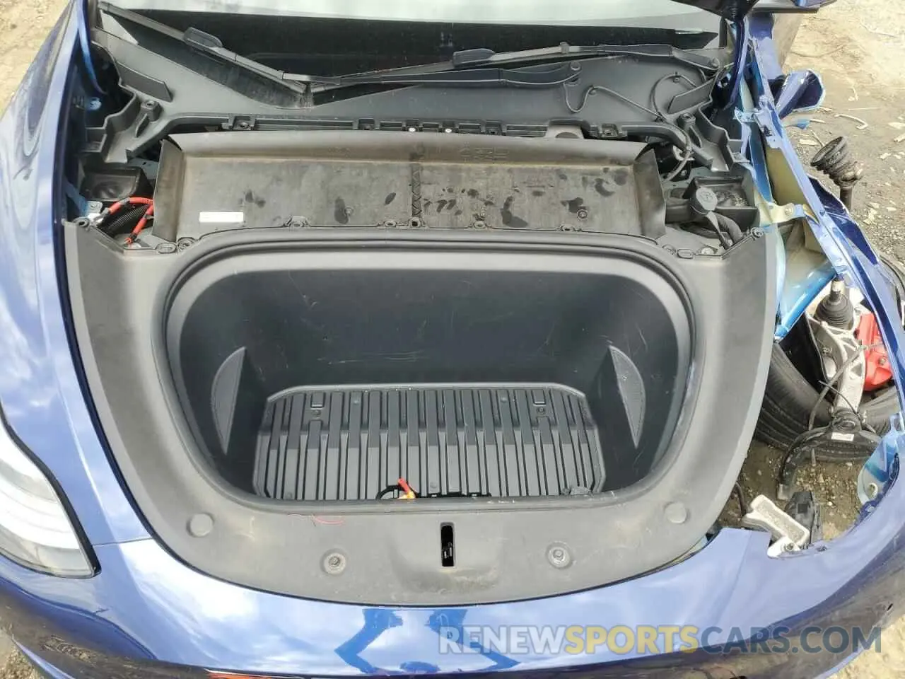 11 Photograph of a damaged car 7SAYGDEF6NF448872 TESLA MODEL Y 2022