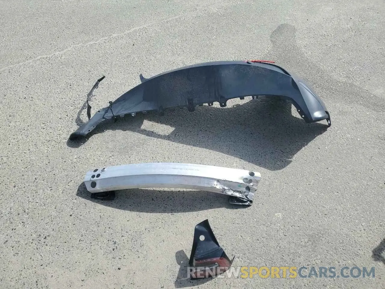 12 Photograph of a damaged car 7SAYGDEF6NF455000 TESLA MODEL Y 2022