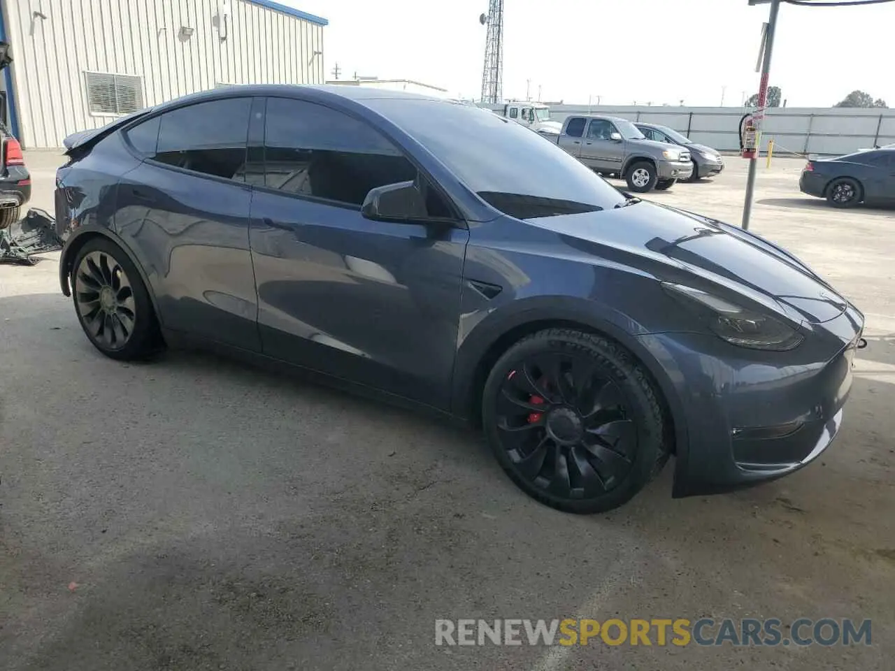 4 Photograph of a damaged car 7SAYGDEF6NF455000 TESLA MODEL Y 2022