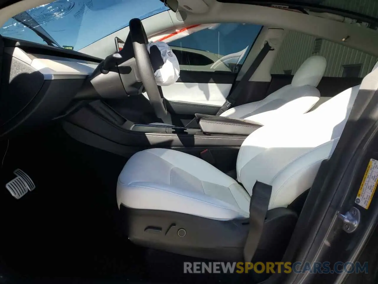 7 Photograph of a damaged car 7SAYGDEF6NF485288 TESLA MODEL Y 2022