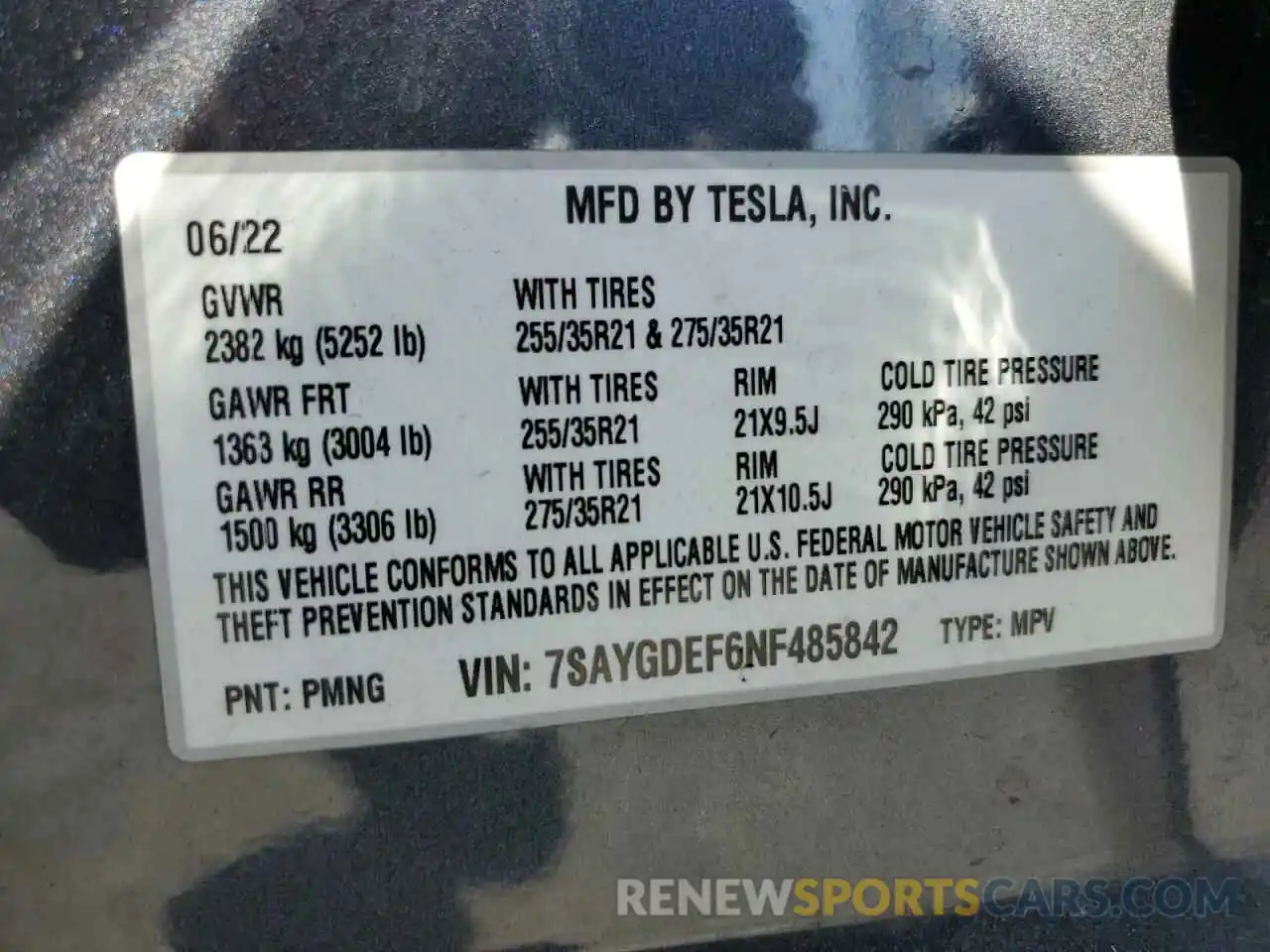 13 Photograph of a damaged car 7SAYGDEF6NF485842 TESLA MODEL Y 2022