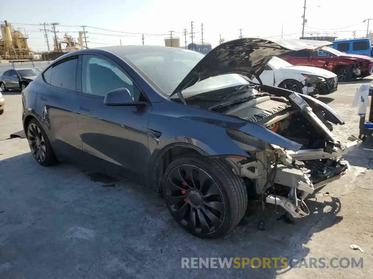 4 Photograph of a damaged car 7SAYGDEF6NF485842 TESLA MODEL Y 2022