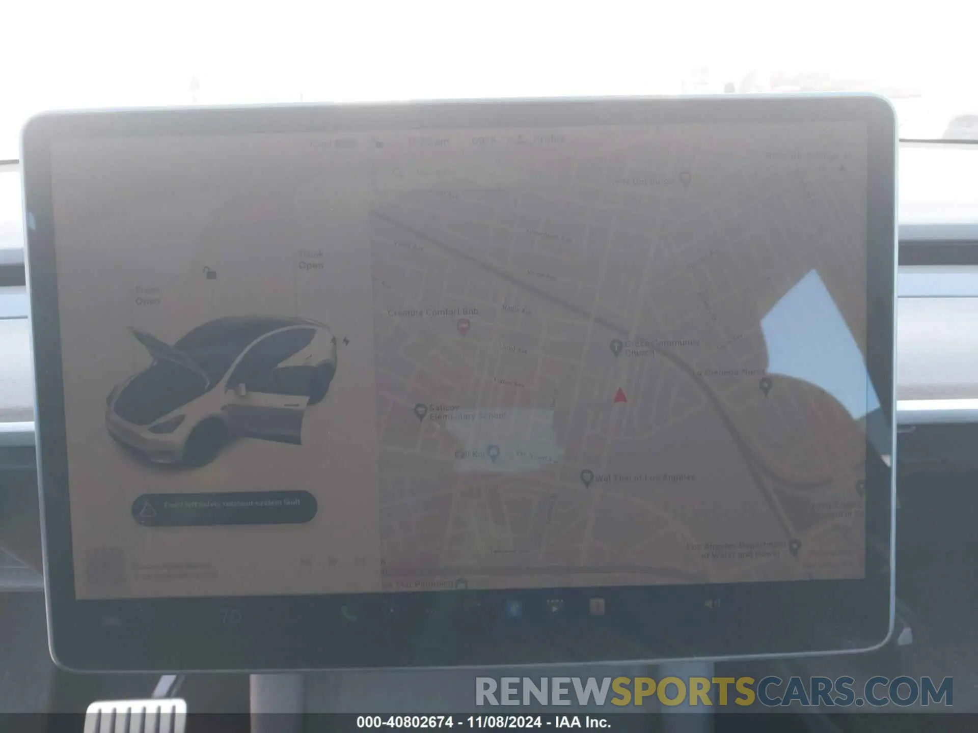 17 Photograph of a damaged car 7SAYGDEF6NF495321 TESLA MODEL Y 2022