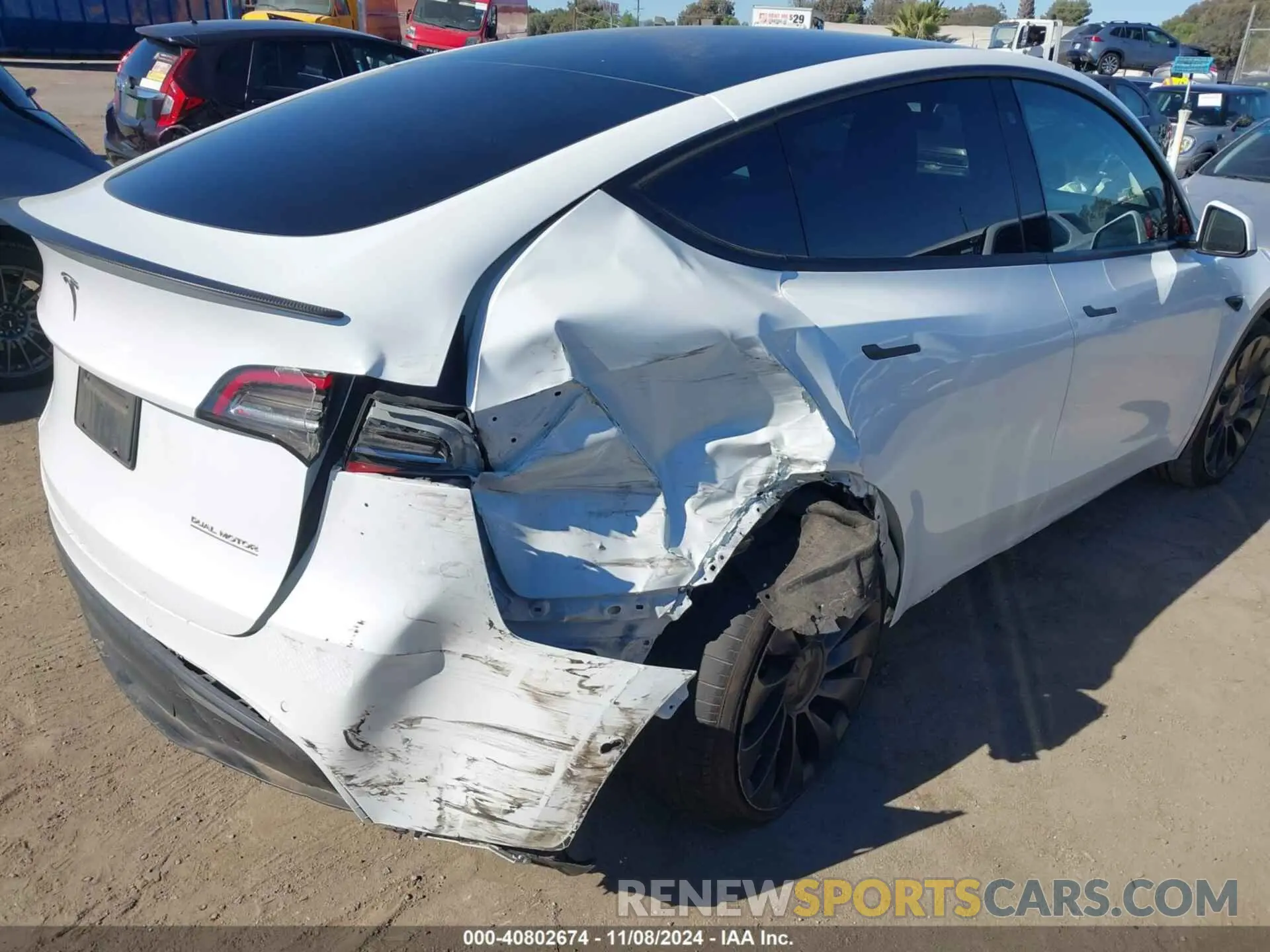6 Photograph of a damaged car 7SAYGDEF6NF495321 TESLA MODEL Y 2022