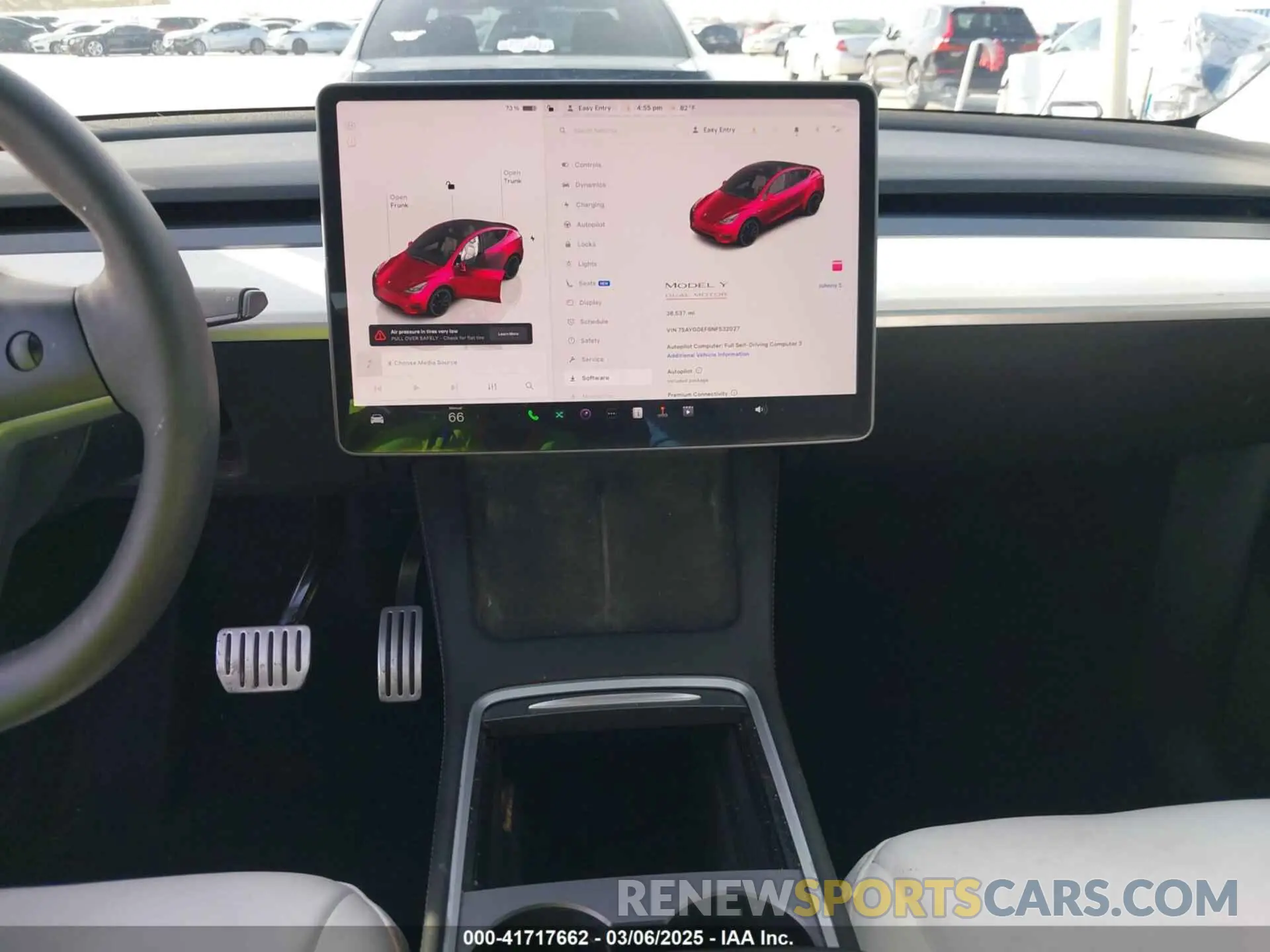 19 Photograph of a damaged car 7SAYGDEF6NF532027 TESLA MODEL Y 2022