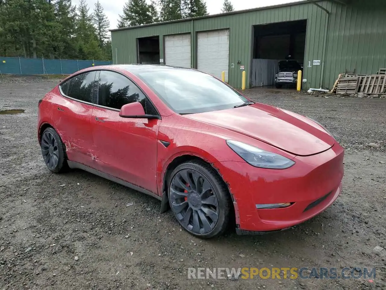 4 Photograph of a damaged car 7SAYGDEF6NF542413 TESLA MODEL Y 2022