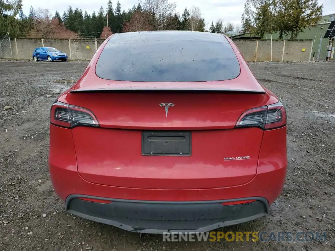 6 Photograph of a damaged car 7SAYGDEF6NF542413 TESLA MODEL Y 2022