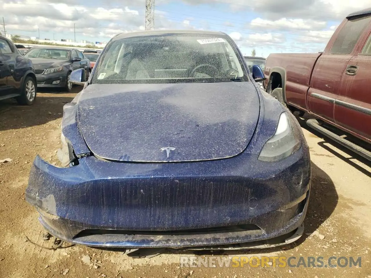 5 Photograph of a damaged car 7SAYGDEF6NF554061 TESLA MODEL Y 2022
