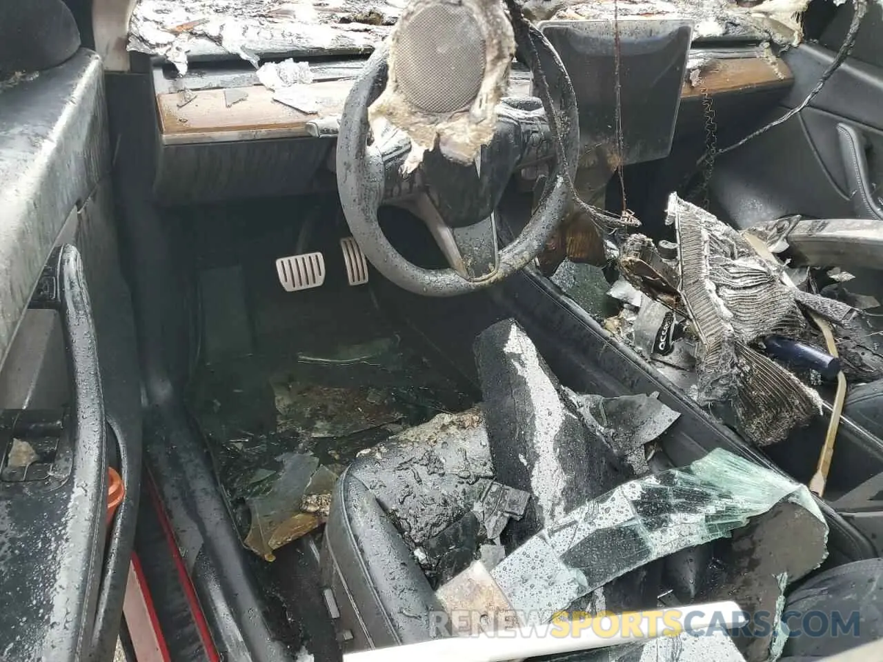 8 Photograph of a damaged car 7SAYGDEF7NF309074 TESLA MODEL Y 2022
