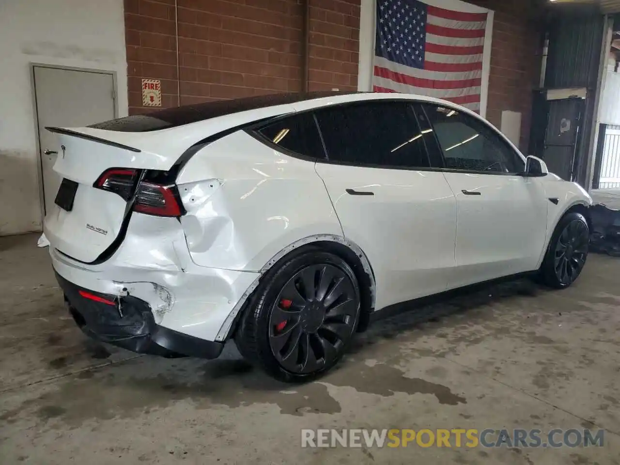 3 Photograph of a damaged car 7SAYGDEF7NF364589 TESLA MODEL Y 2022