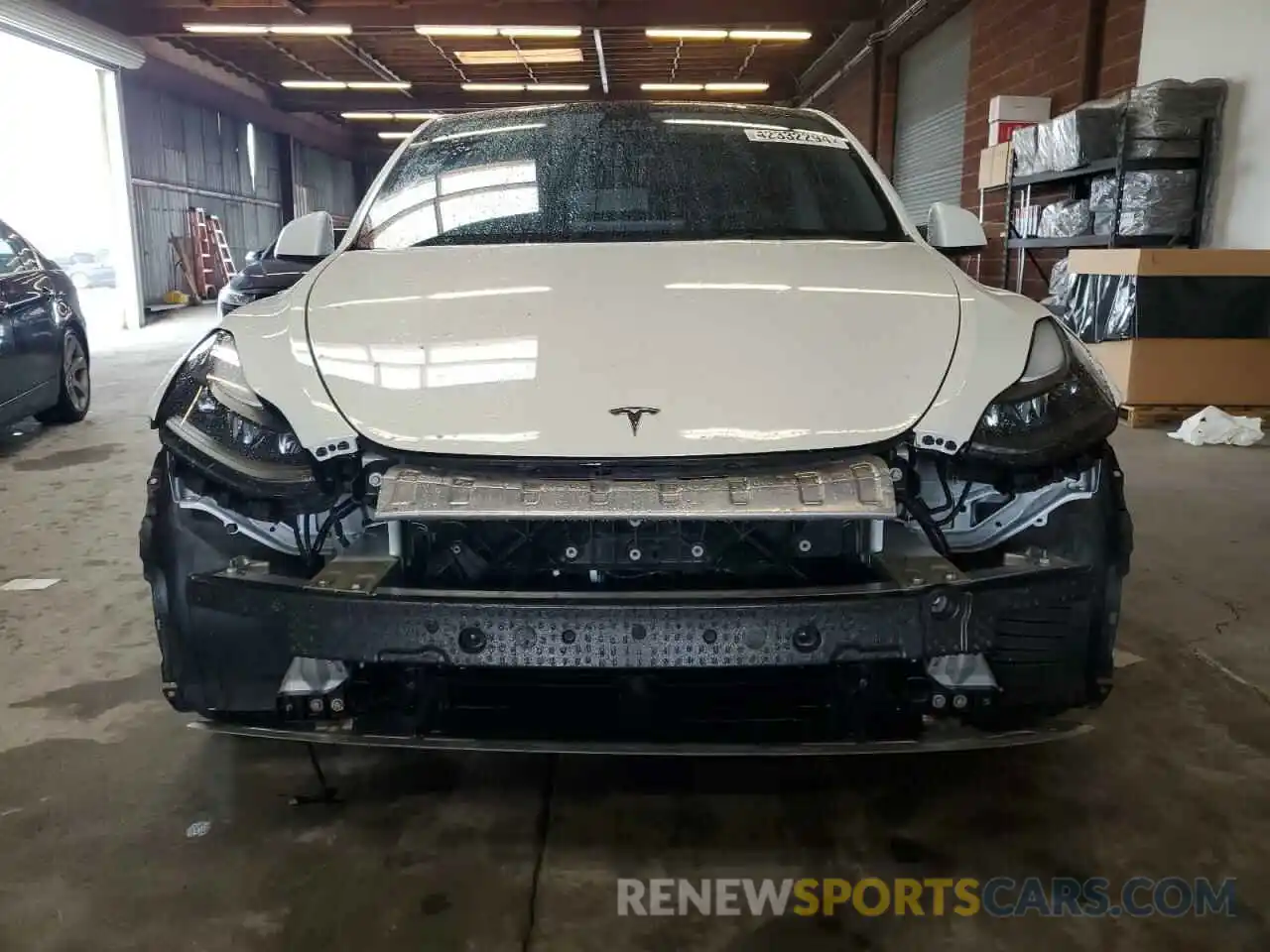 5 Photograph of a damaged car 7SAYGDEF7NF364589 TESLA MODEL Y 2022