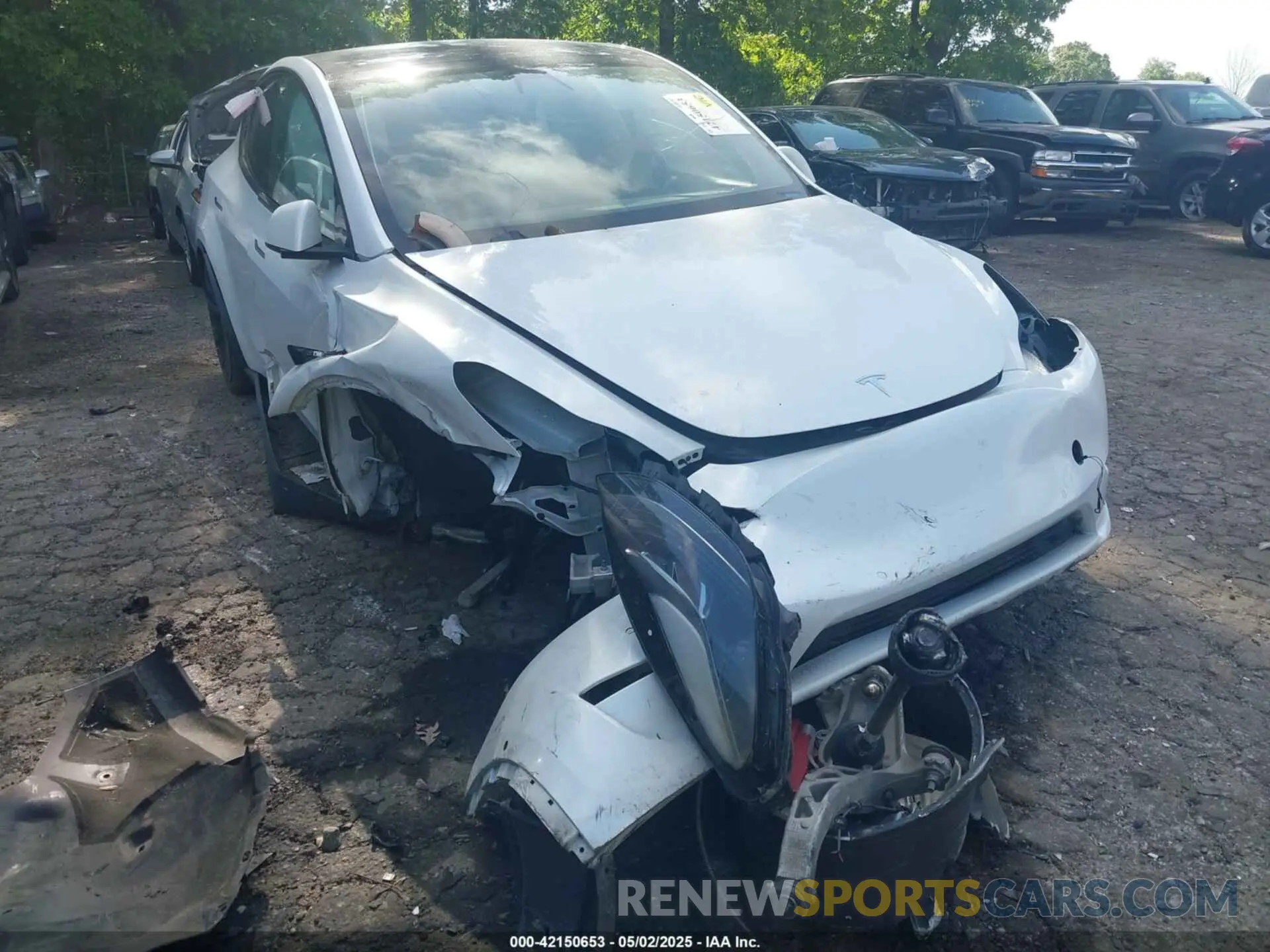 6 Photograph of a damaged car 7SAYGDEF7NF380775 TESLA MODEL Y 2022