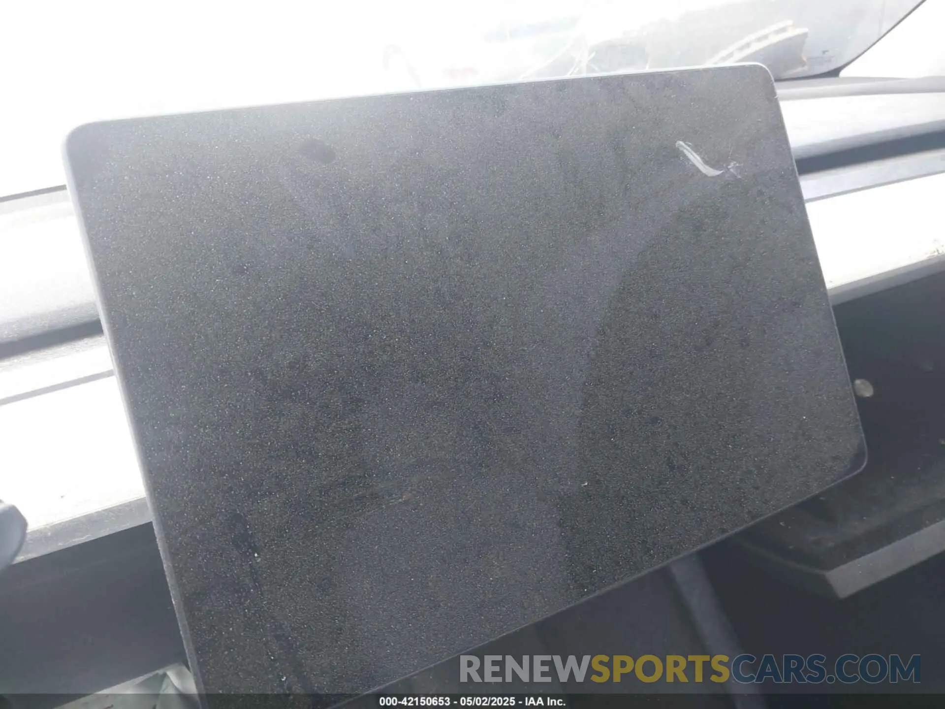 7 Photograph of a damaged car 7SAYGDEF7NF380775 TESLA MODEL Y 2022
