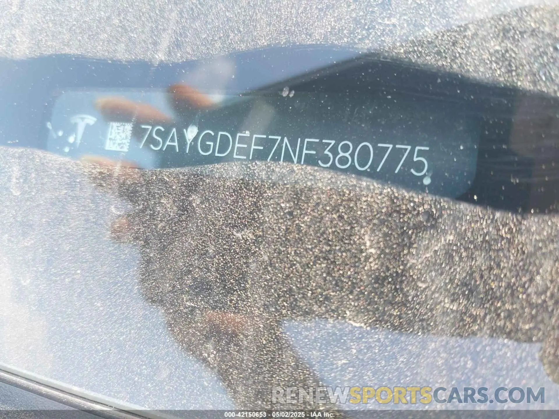 9 Photograph of a damaged car 7SAYGDEF7NF380775 TESLA MODEL Y 2022