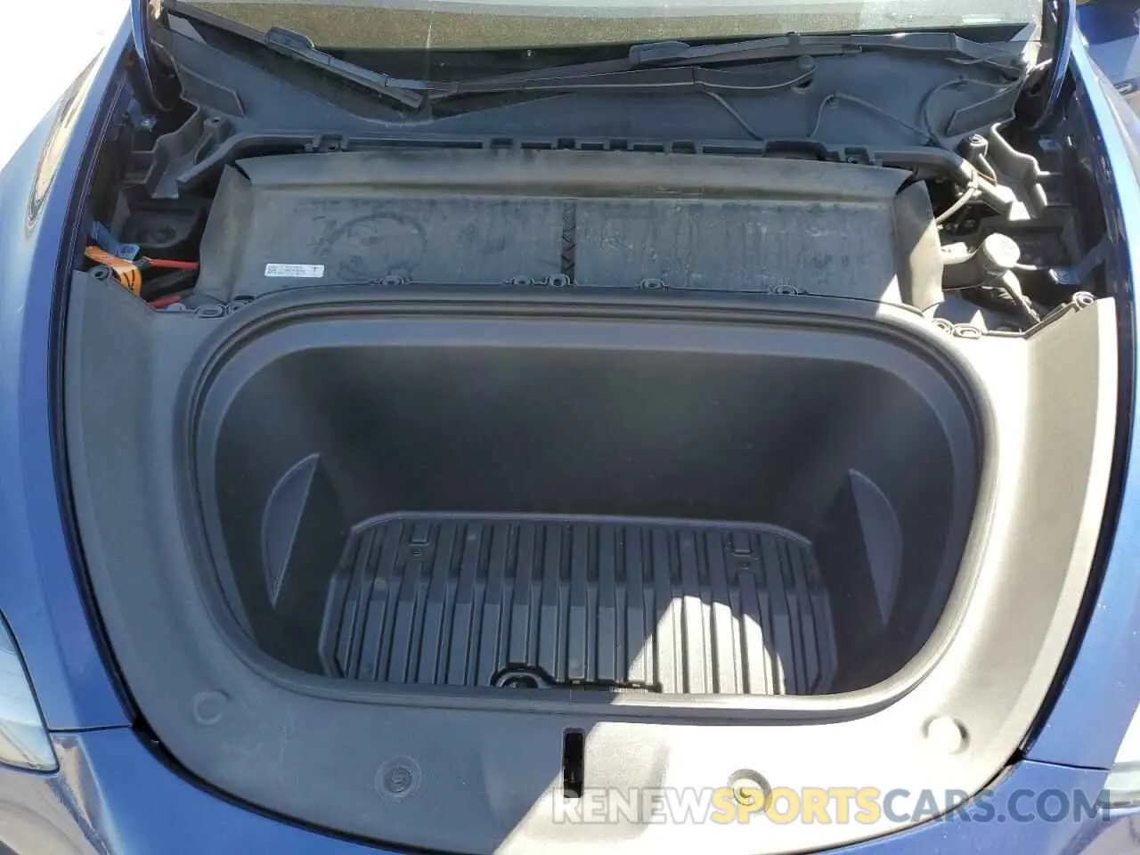 11 Photograph of a damaged car 7SAYGDEF7NF389850 TESLA MODEL Y 2022