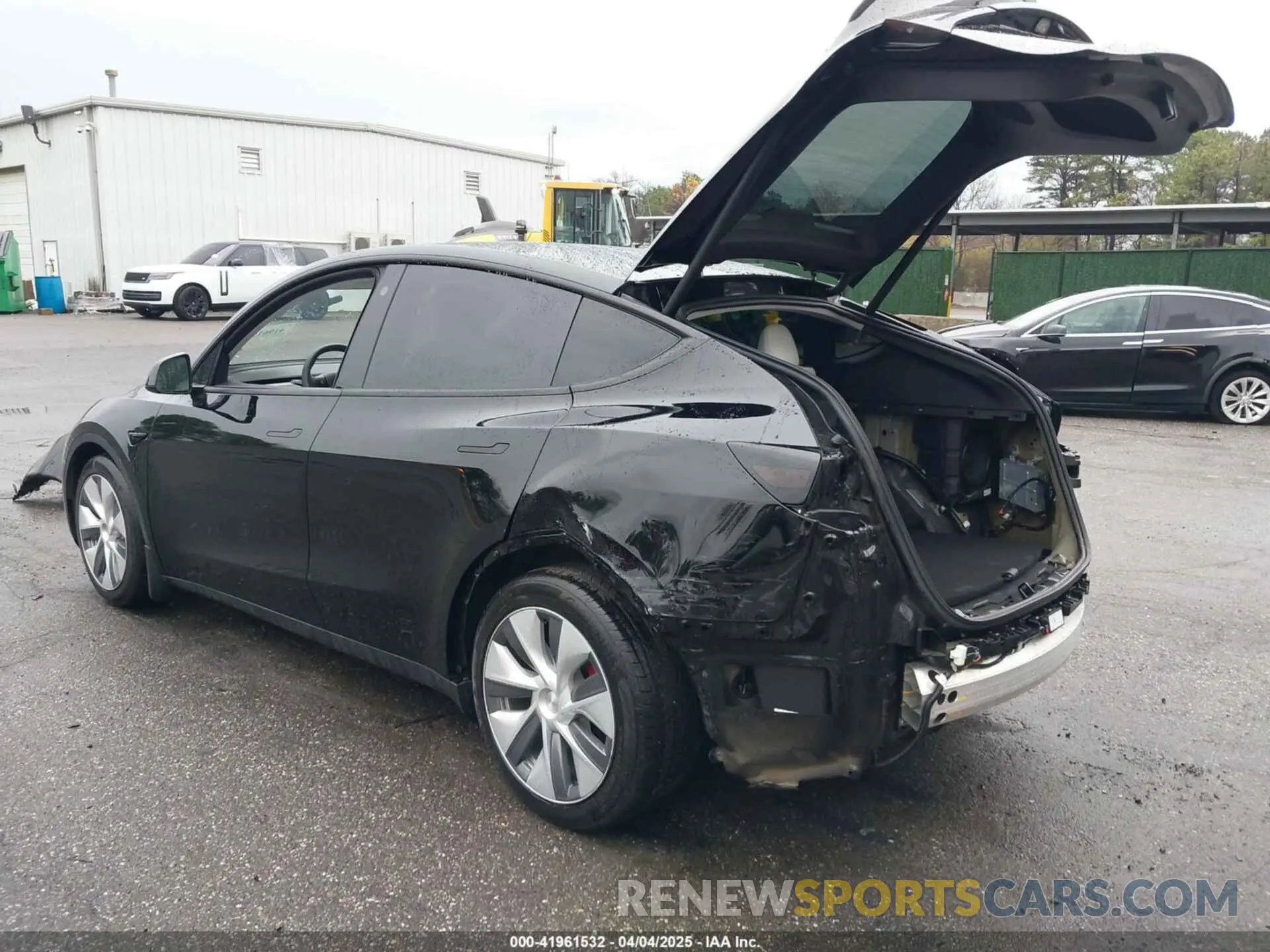 3 Photograph of a damaged car 7SAYGDEF7NF403701 TESLA MODEL Y 2022