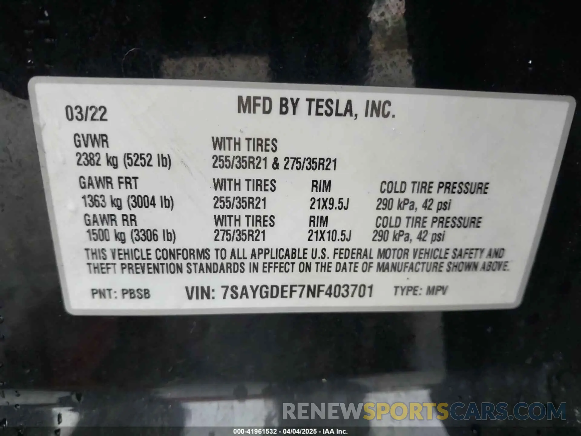 9 Photograph of a damaged car 7SAYGDEF7NF403701 TESLA MODEL Y 2022