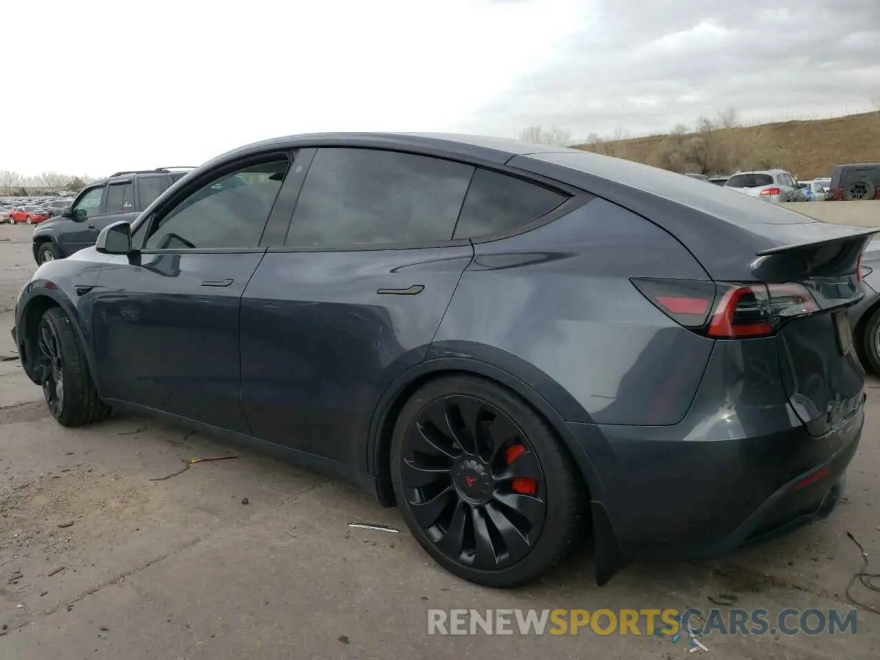 2 Photograph of a damaged car 7SAYGDEF7NF414214 TESLA MODEL Y 2022